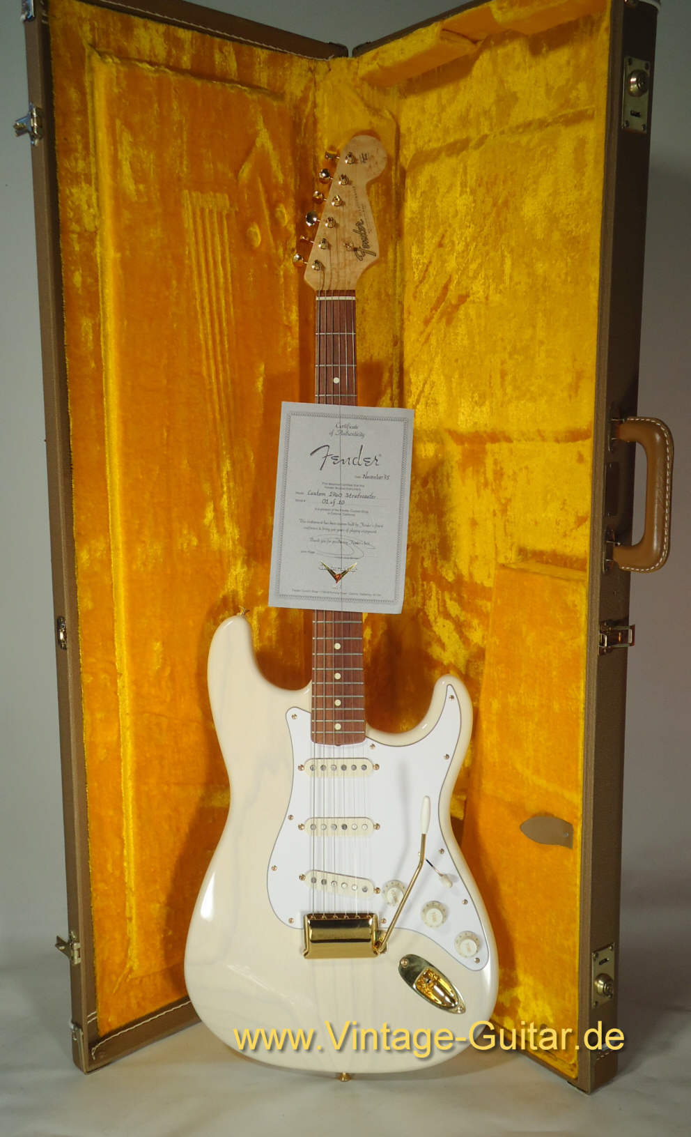 Fender Stratocaster 1960 Custom Shop LTD a.jpg